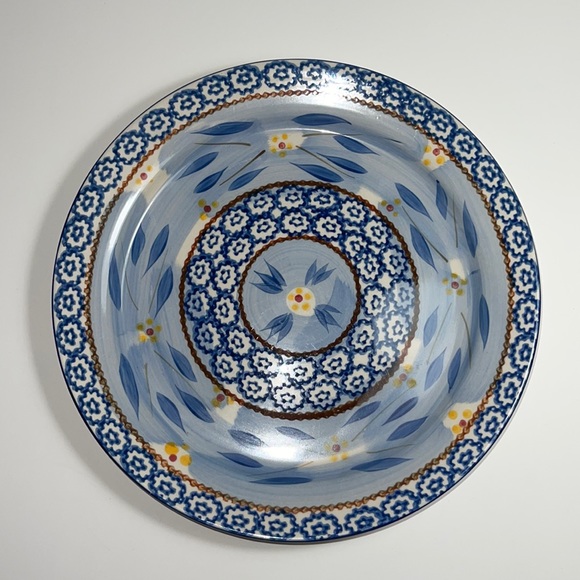 Temptations by Tara Set of 2 Old World 10.5” Dinner Plates - Picture 2 of 7